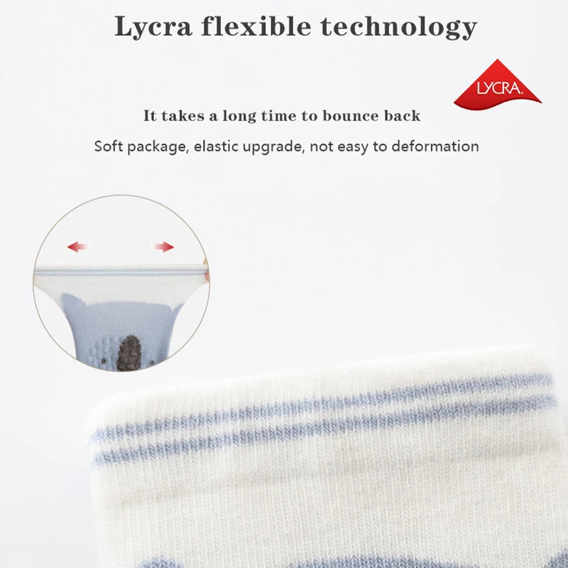 🧦 Krabbel-Knieschoner-Socken mit Cartoon-Motiven