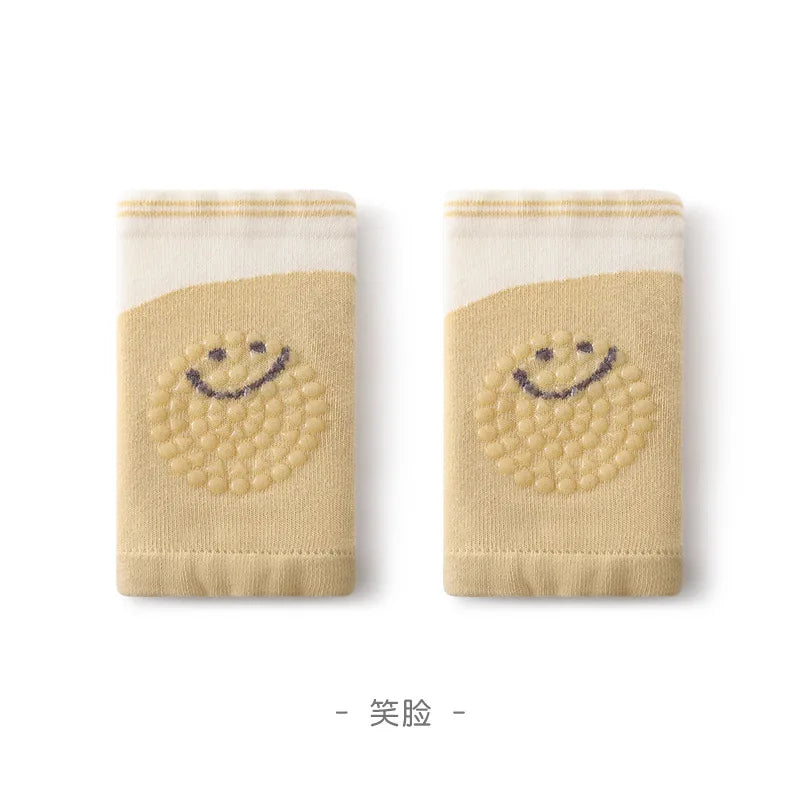 🧦 Krabbel-Knieschoner-Socken mit Cartoon-Motiven